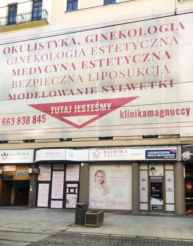 Klinika_Magnuccy-768x978 wejście do Kliniki Magnuccy